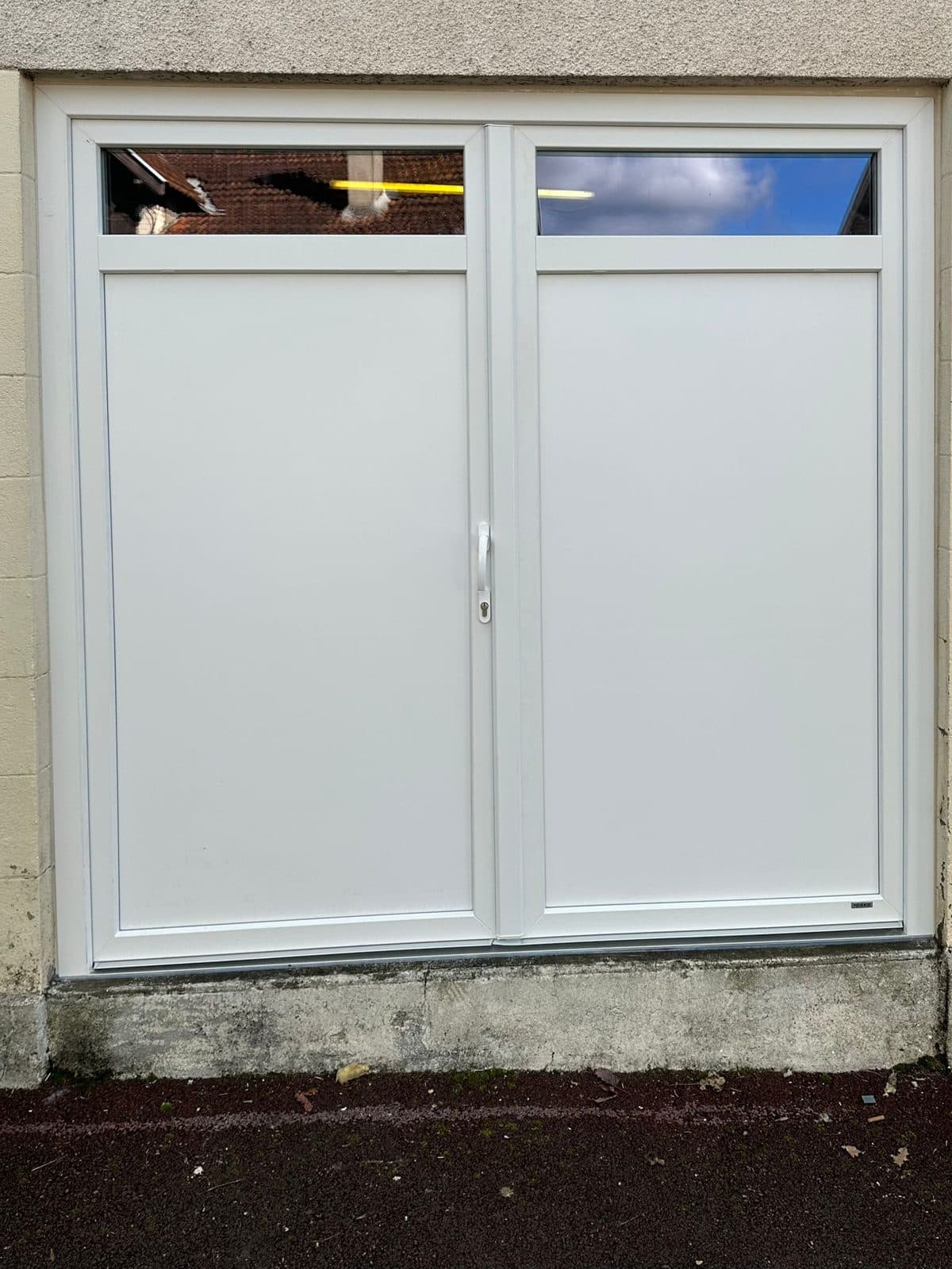 Remplacer une porte basculante à Cajarc
